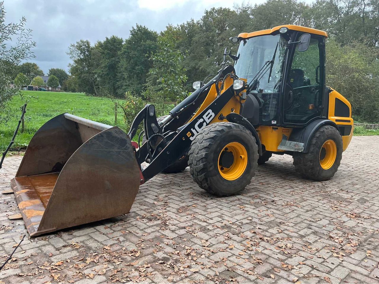 Jcb 407 - Wheel loader: picture 1 Jcb 407 - Wheel loader: picture 1