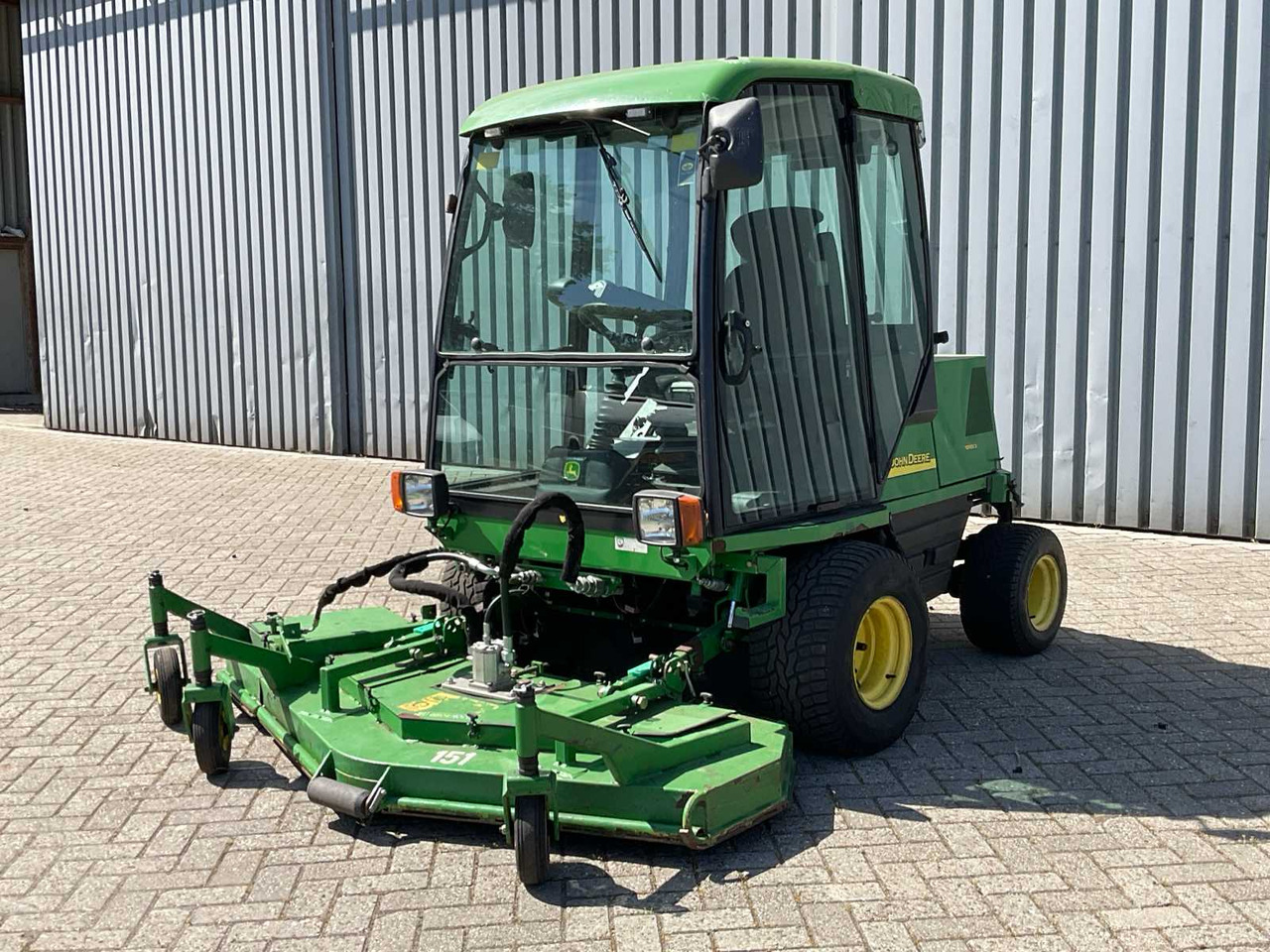 John Deere 1505 - Garden mower: picture 1 John Deere 1505 - Garden mower: picture 1