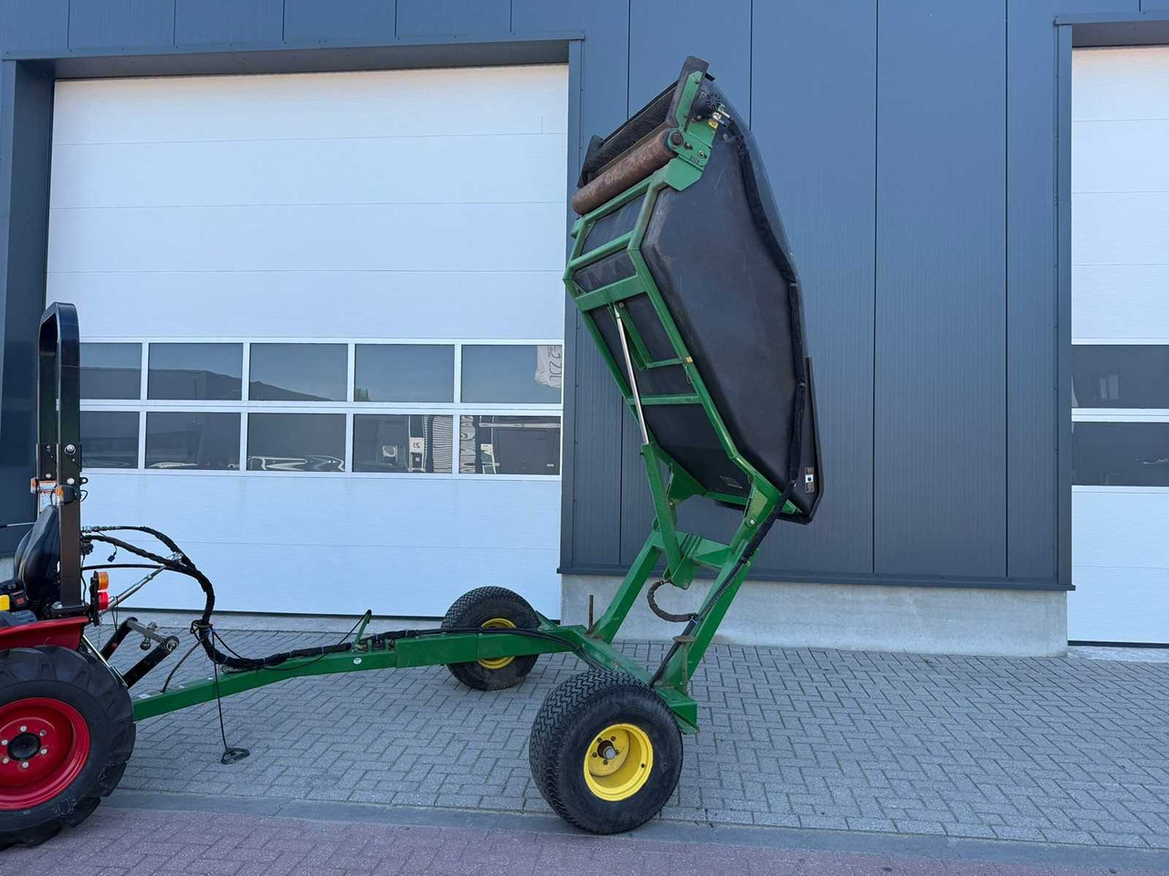 John Deere TC125 - Garden equipment: picture 3 John Deere TC125 - Garden equipment: picture 3