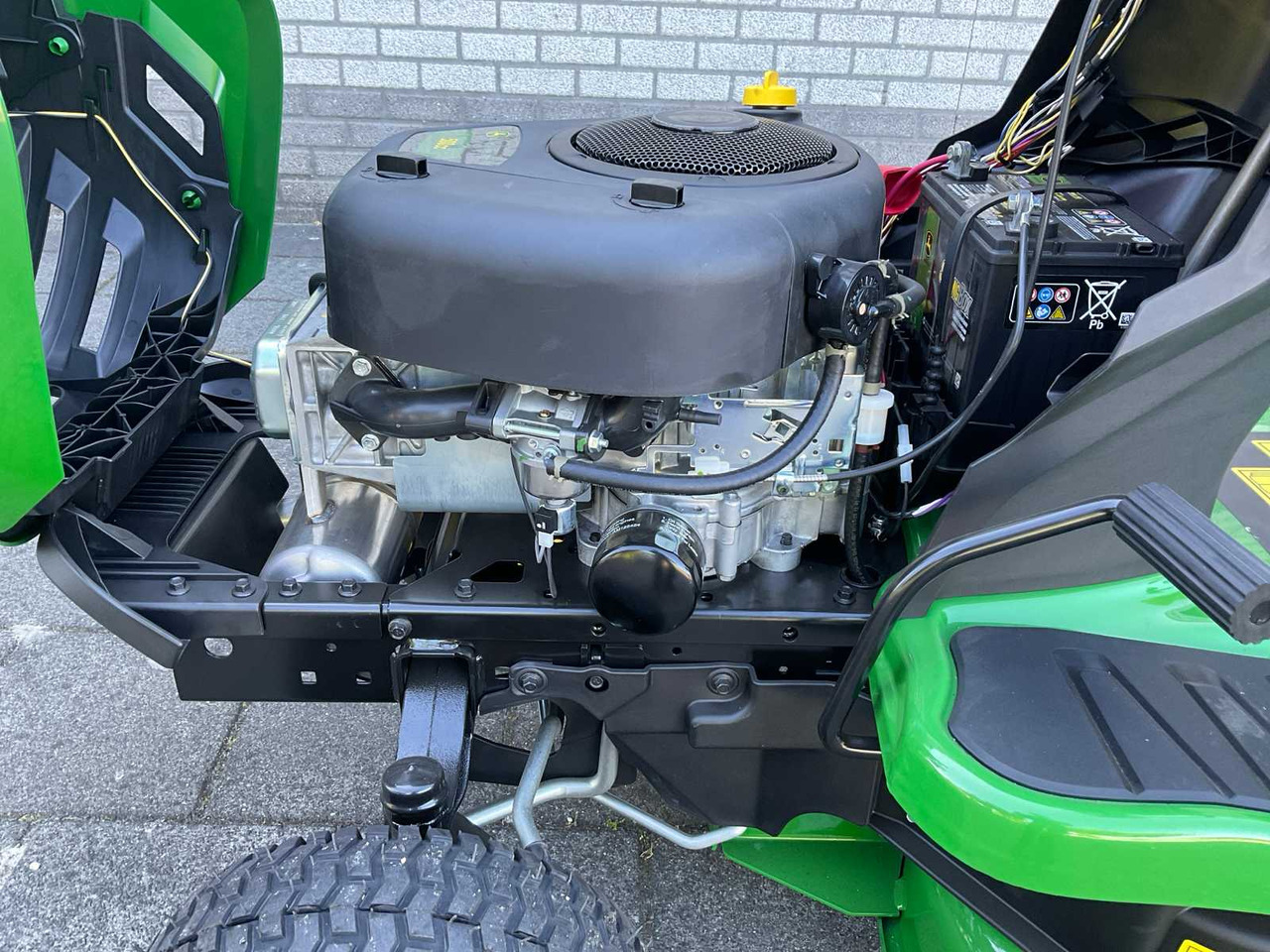 Garden mower John Deere X117R: picture 11