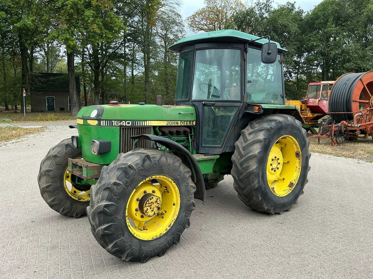 John deere 1640 - Farm tractor: picture 1 John deere 1640 - Farm tractor: picture 1