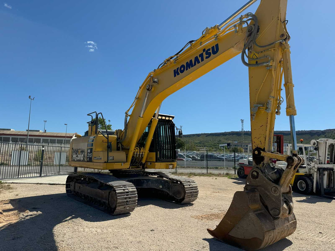KOMATSU - 2017 - HB215LC-2 - CRAWLER EXCAVATOR - Excavator: picture 2 KOMATSU - 2017 - HB215LC-2 - CRAWLER EXCAVATOR - Excavator: picture 2