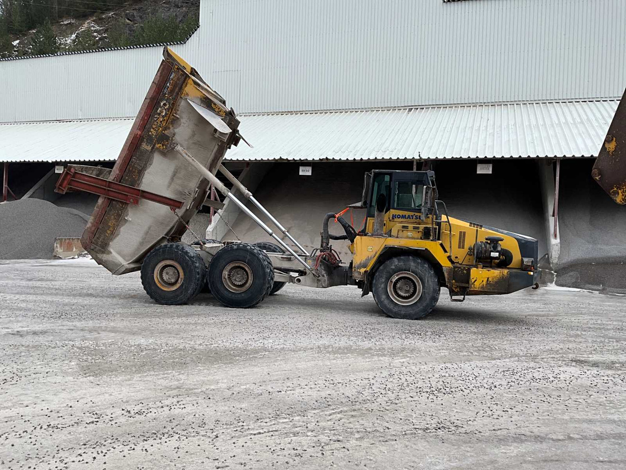 Komatsu HM300-2 - Dumper: picture 1 Komatsu HM300-2 - Dumper: picture 1