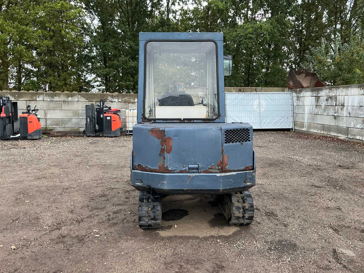Komatsu PC 10-6 - Mini excavator: picture 4 Komatsu PC 10-6 - Mini excavator: picture 4