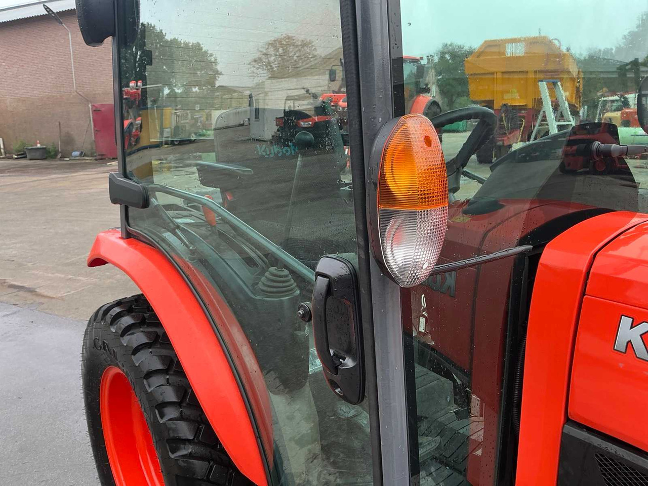 Farm tractor Kubota B2261: picture 29