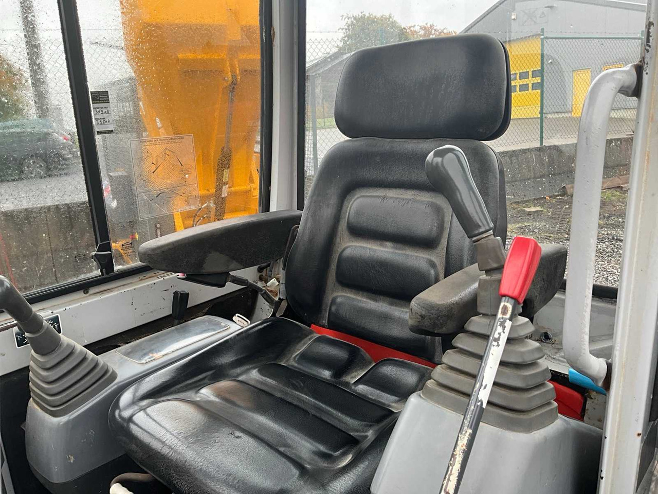 Mini excavator Kubota KX41-2VaC: picture 9