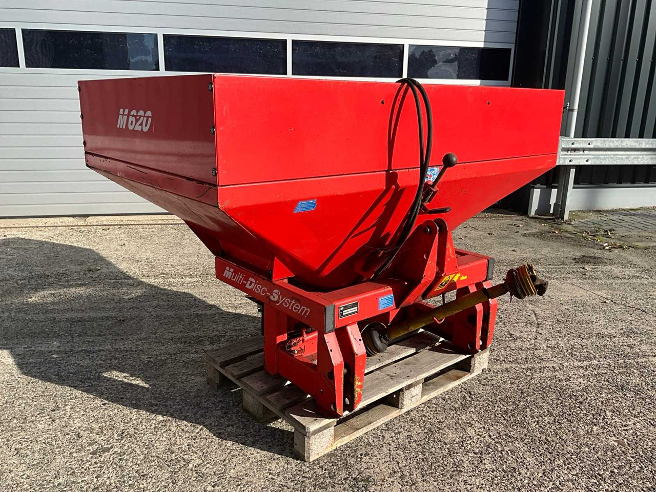 Kuhn MDS 701 - Fertilizer spreader: picture 3 Kuhn MDS 701 - Fertilizer spreader: picture 3