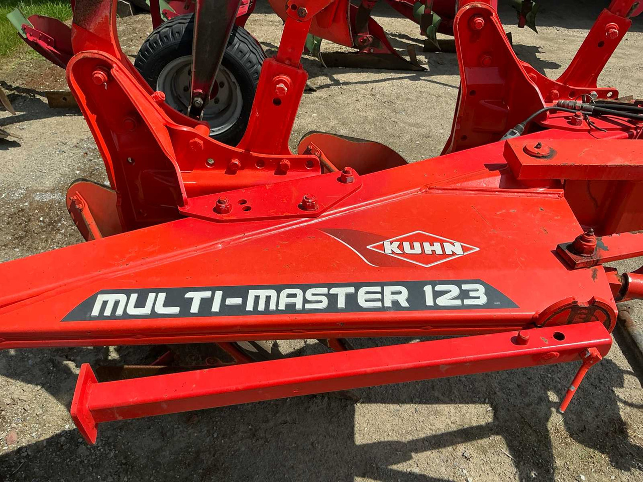 Kuhn Multimaster 123 - Plow: picture 5 Kuhn Multimaster 123 - Plow: picture 5
