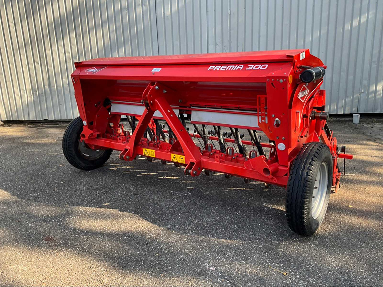 Kuhn Premia 300 - Sowing equipment: picture 1 Kuhn Premia 300 - Sowing equipment: picture 1