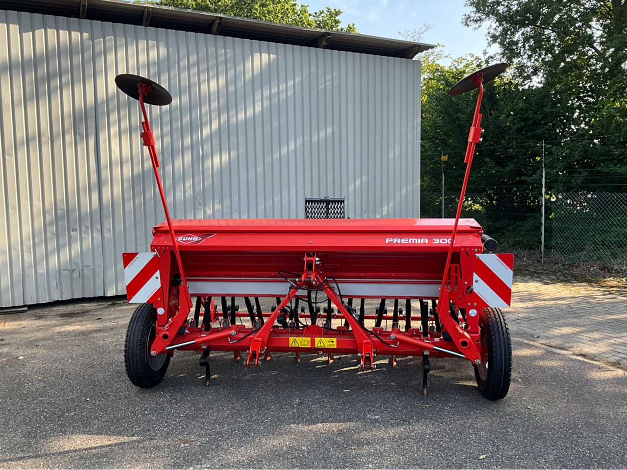 Kuhn Premia 300 - Sowing equipment: picture 2 Kuhn Premia 300 - Sowing equipment: picture 2