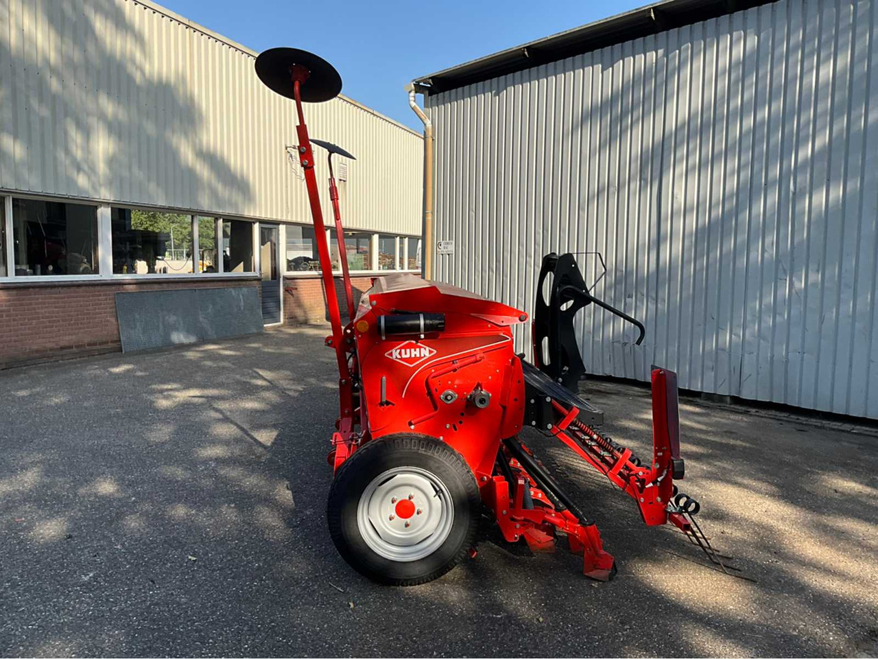 Kuhn Premia 300 - Sowing equipment: picture 4 Kuhn Premia 300 - Sowing equipment: picture 4