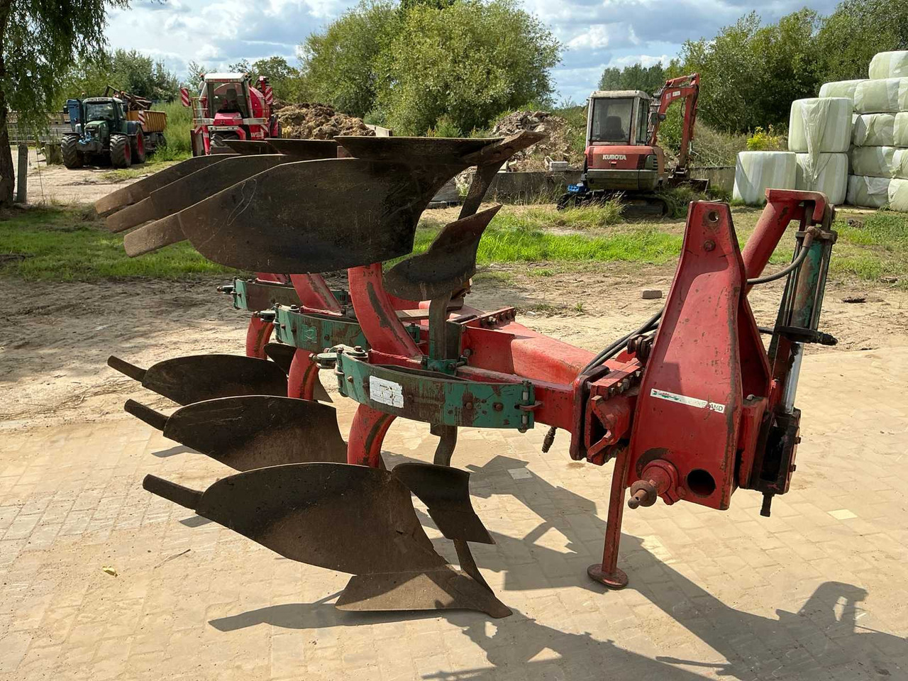 Kverneland - Plow: picture 2 Kverneland - Plow: picture 2