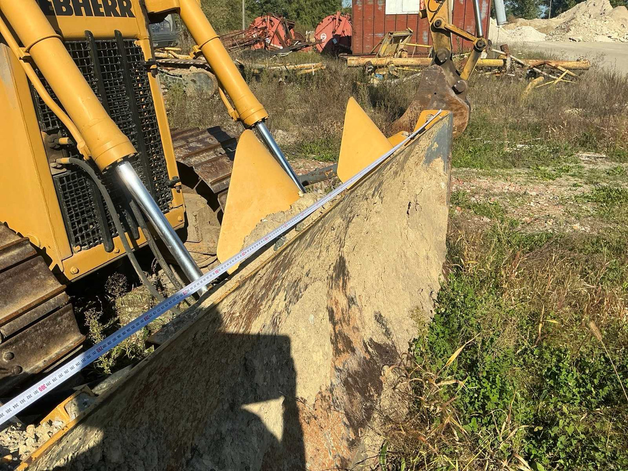 Bulldozer LIEBHERR PR 722 L: picture 10
