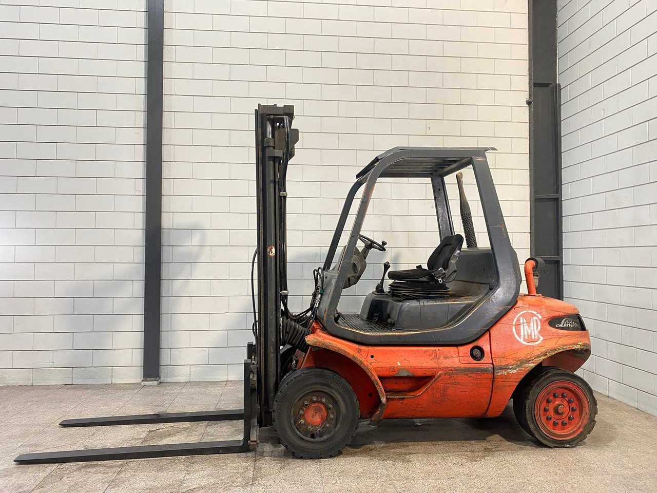 LINDE - 1991 - H40D - FORKLIFT TRUCK - Forklift: picture 1 LINDE - 1991 - H40D - FORKLIFT TRUCK - Forklift: picture 1