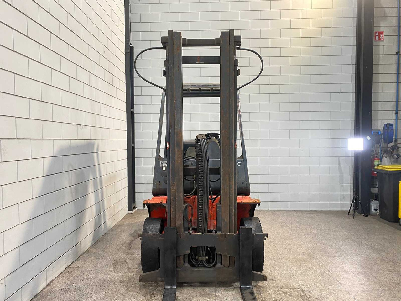 LINDE - 1991 - H40D - FORKLIFT TRUCK - Forklift: picture 5 LINDE - 1991 - H40D - FORKLIFT TRUCK - Forklift: picture 5