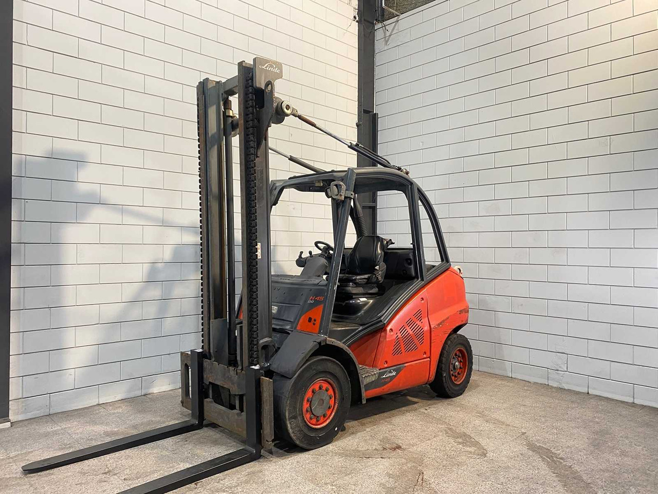 LINDE - 2015 - H45D - 4500KG LIFTING CAPACITY - FORKLIFT - Forklift: picture 1 LINDE - 2015 - H45D - 4500KG LIFTING CAPACITY - FORKLIFT - Forklift: picture 1