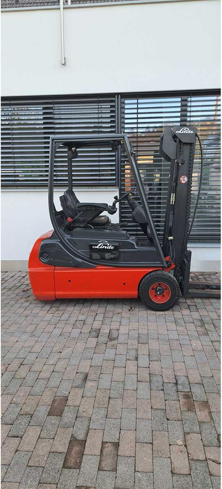 LINDE - E18C-02 - 2004 - FORKLIFT TRUCKS - Forklift: picture 1 LINDE - E18C-02 - 2004 - FORKLIFT TRUCKS - Forklift: picture 1