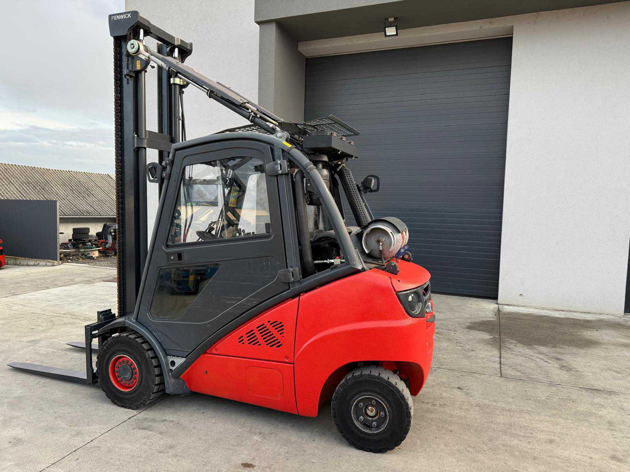 LINDE - H35T-01 - FORKLIFT TRUCKS - 2011 - Forklift: picture 3 LINDE - H35T-01 - FORKLIFT TRUCKS - 2011 - Forklift: picture 3