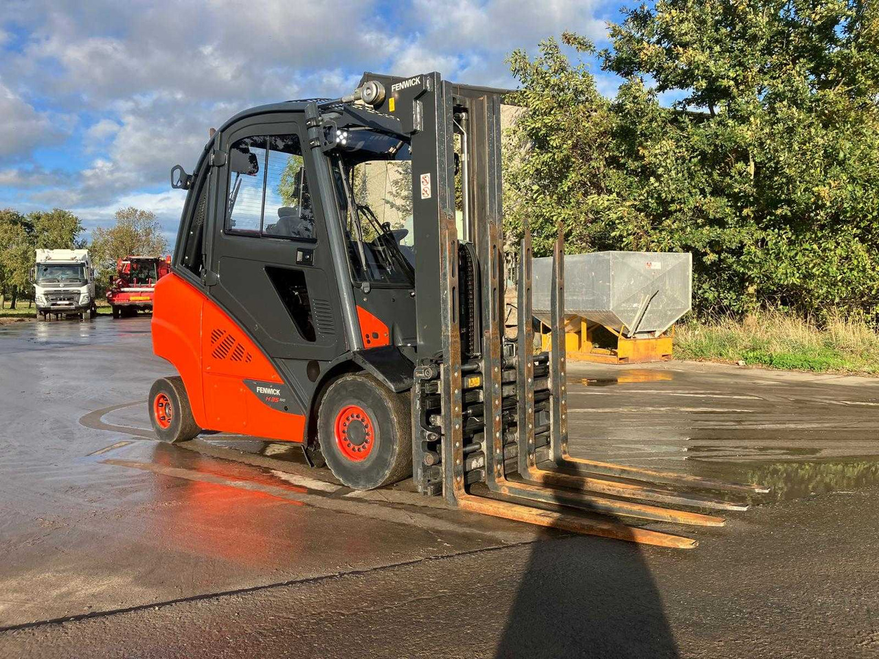 LINDE H35T-02 FORKLIFT TRUCK 2018 - Forklift: picture 3 LINDE H35T-02 FORKLIFT TRUCK 2018 - Forklift: picture 3