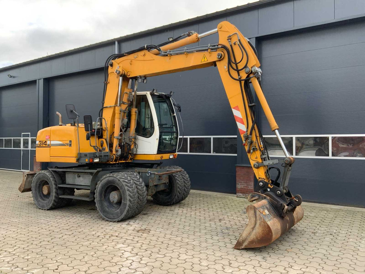 Liebherr A314 Litronic - Wheel excavator: picture 2 Liebherr A314 Litronic - Wheel excavator: picture 2