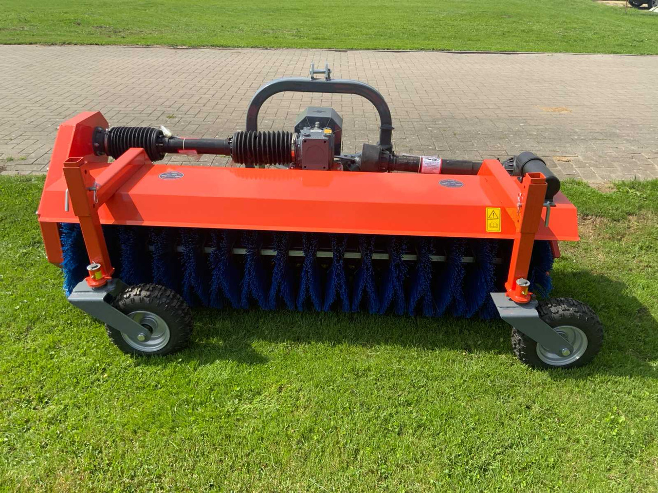 Loma Sweeper SWLT190 - Front loader for tractor: picture 2 Loma Sweeper SWLT190 - Front loader for tractor: picture 2