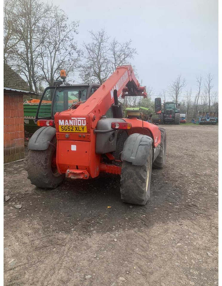 MANITOU - Front loader for tractor: picture 3 MANITOU - Front loader for tractor: picture 3