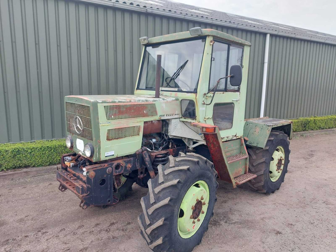 MB Trac 800 - Farm tractor: picture 1 MB Trac 800 - Farm tractor: picture 1