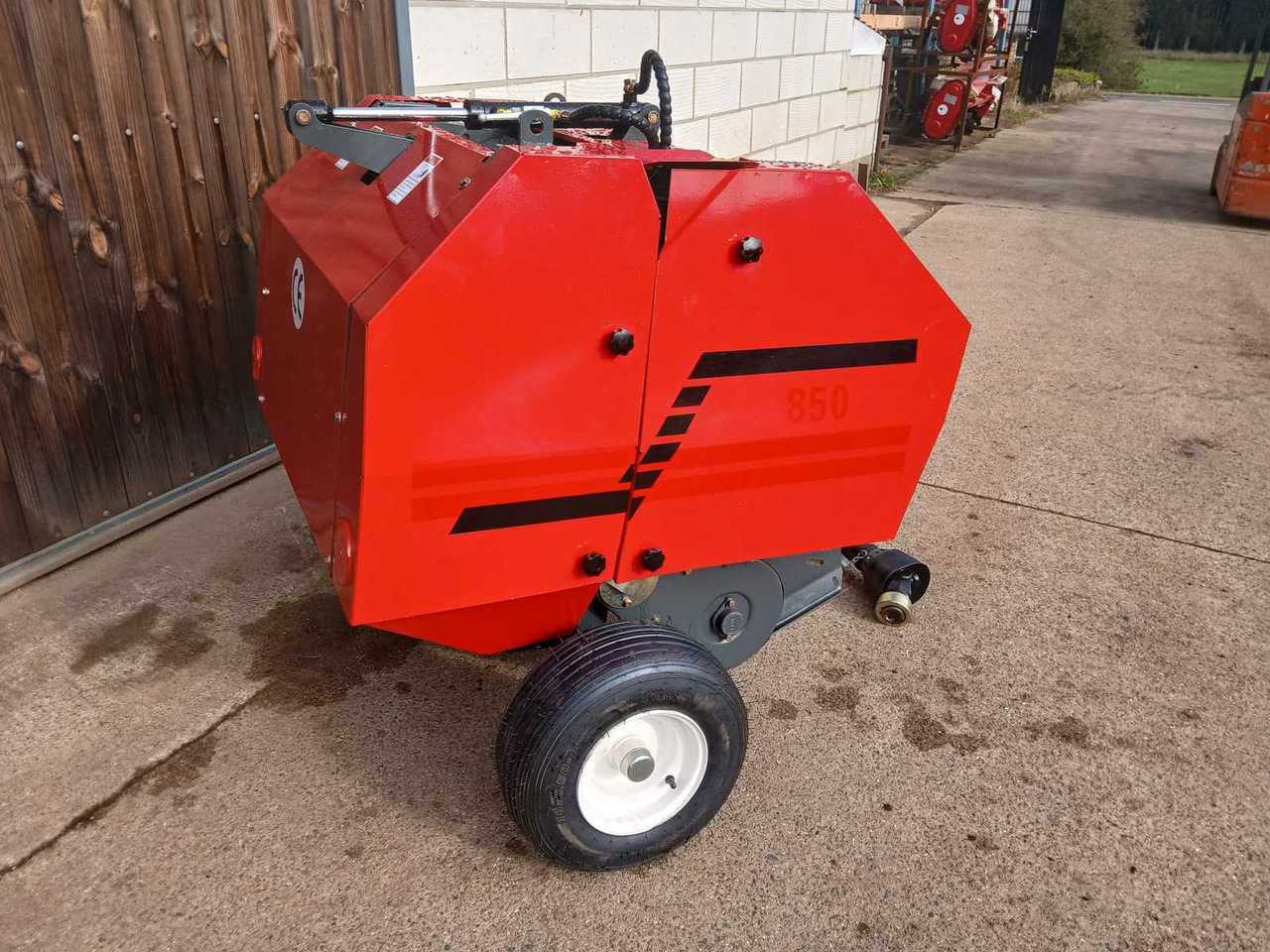 MRBO850 - Round baler: picture 4 MRBO850 - Round baler: picture 4