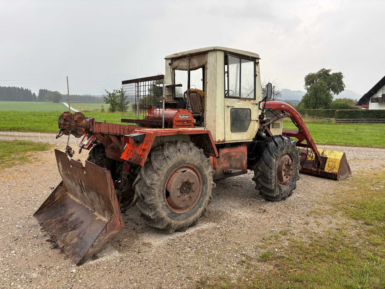 Mercedes-Benz / Huttner Spezialtraktor mit Frontlader und Rückewinde - Municipal tractor: picture 5 Mercedes-Benz / Huttner Spezialtraktor mit Frontlader und Rückewinde - Municipal tractor: picture 5