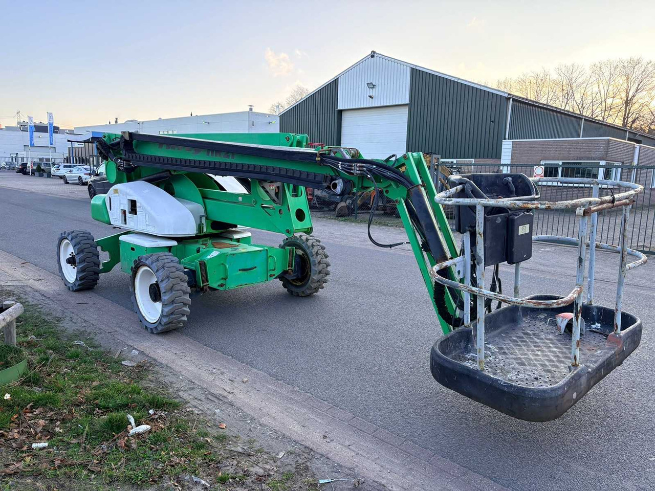 NIFTY - 2010 - HR 21 DE 2WD - AERIAL PLATFORM - Aerial platform: picture 3 NIFTY - 2010 - HR 21 DE 2WD - AERIAL PLATFORM - Aerial platform: picture 3