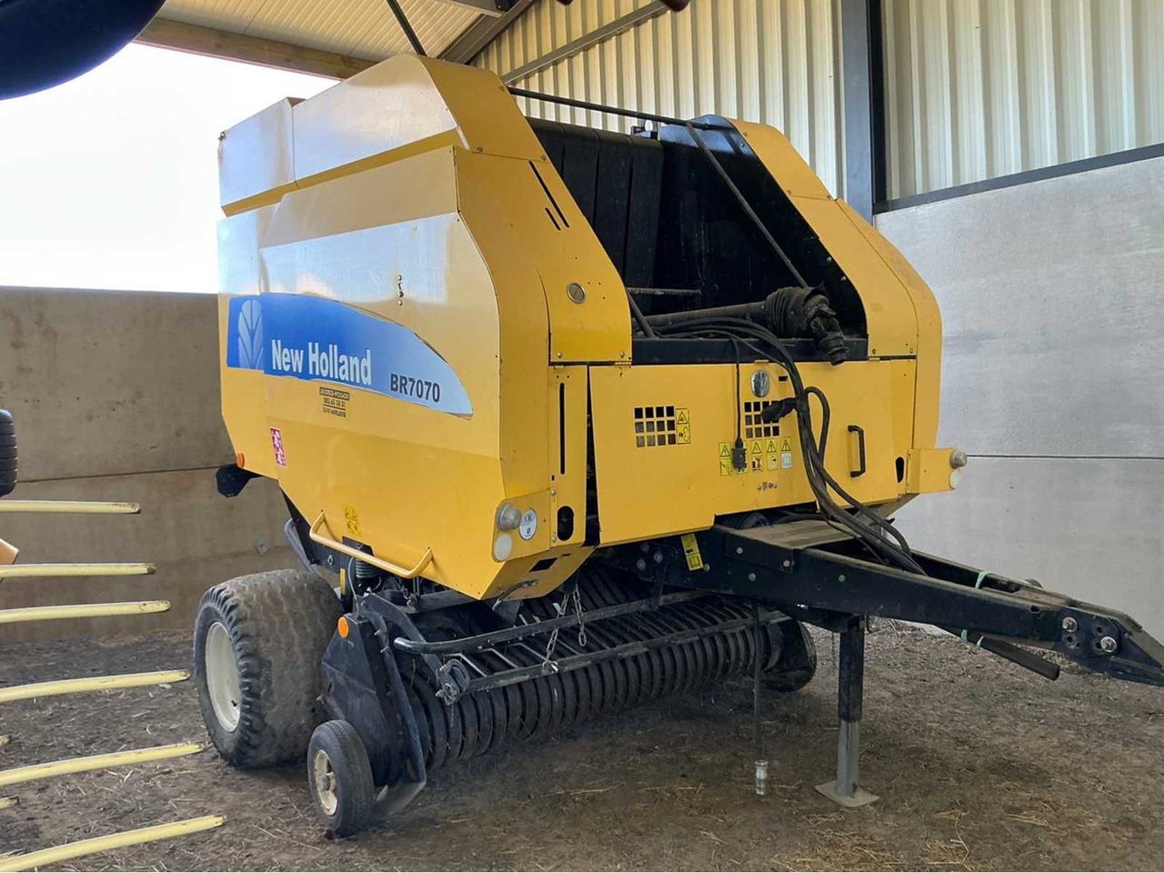 New Holland BR7070 - Round baler: picture 5 New Holland BR7070 - Round baler: picture 5