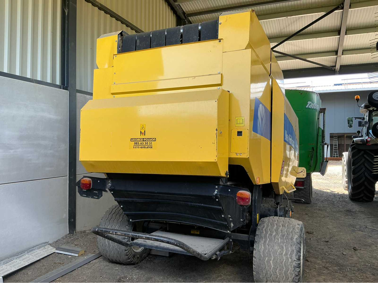 New Holland BR7070 - Round baler: picture 2 New Holland BR7070 - Round baler: picture 2