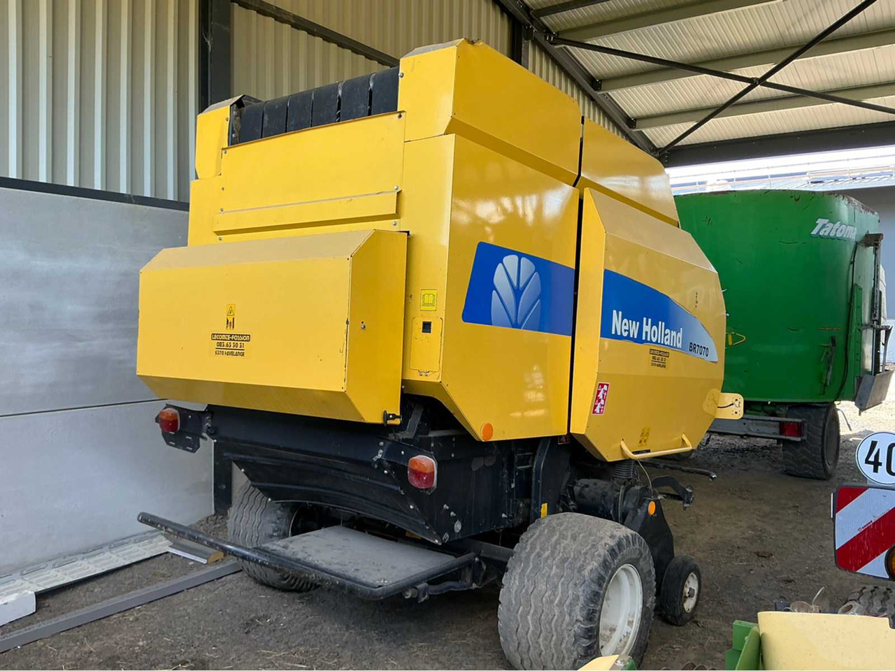 New Holland BR7070 - Round baler: picture 3 New Holland BR7070 - Round baler: picture 3