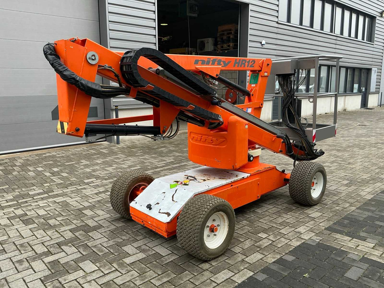 Nifty HR12 - Aerial platform: picture 4 Nifty HR12 - Aerial platform: picture 4