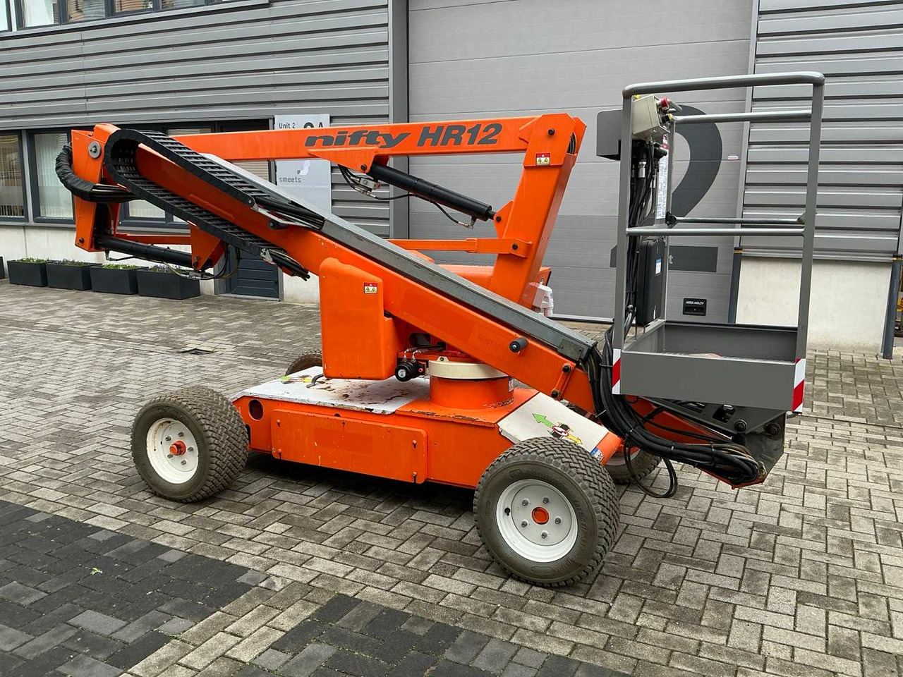 Nifty HR12 - Aerial platform: picture 5 Nifty HR12 - Aerial platform: picture 5