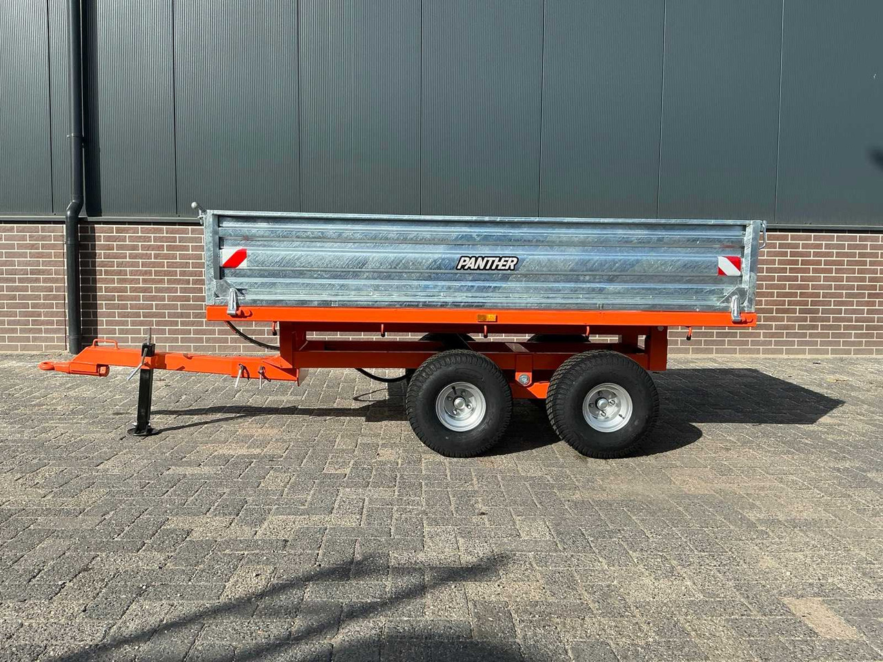 Panther T2.5/4 - Farm tipping trailer/ Dumper: picture 2 Panther T2.5/4 - Farm tipping trailer/ Dumper: picture 2