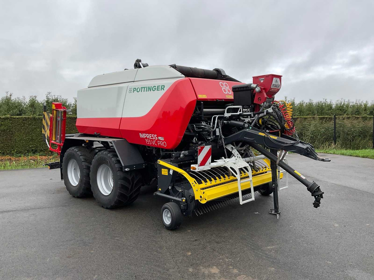 Pottinger Impress 155 VC PRO - Round baler, Bale wrapper: picture 1 Pottinger Impress 155 VC PRO - Round baler, Bale wrapper: picture 1