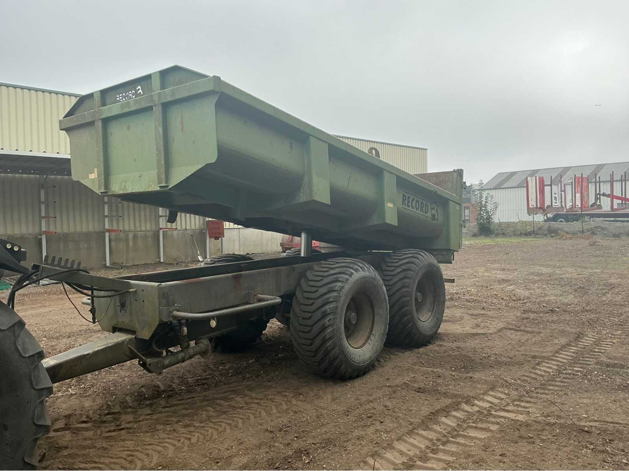 Record D22 - Farm tipping trailer/ Dumper: picture 1 Record D22 - Farm tipping trailer/ Dumper: picture 1