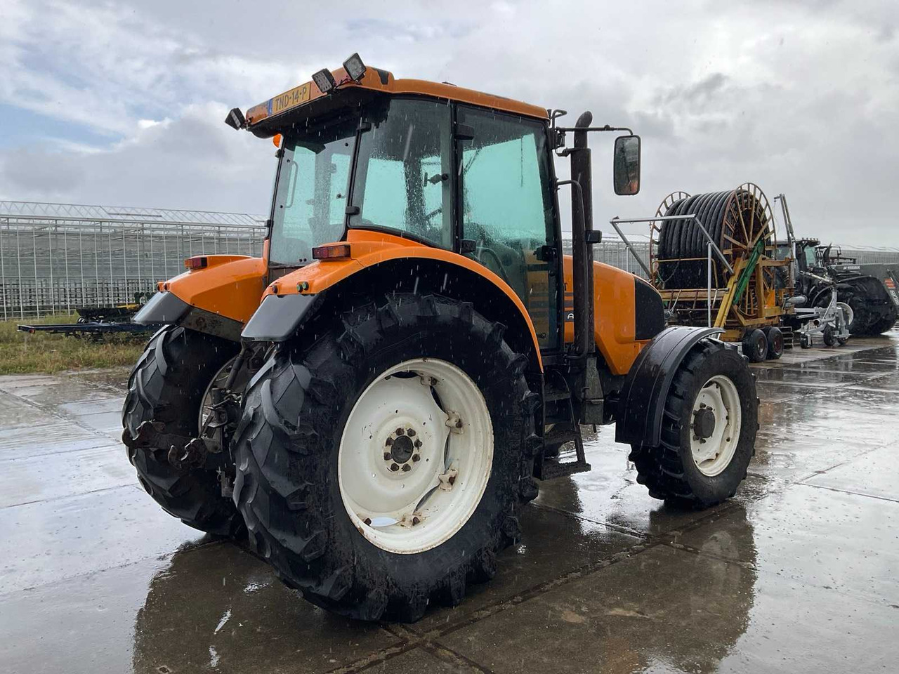 Renault 610RZ Ares - Farm tractor: picture 5 Renault 610RZ Ares - Farm tractor: picture 5