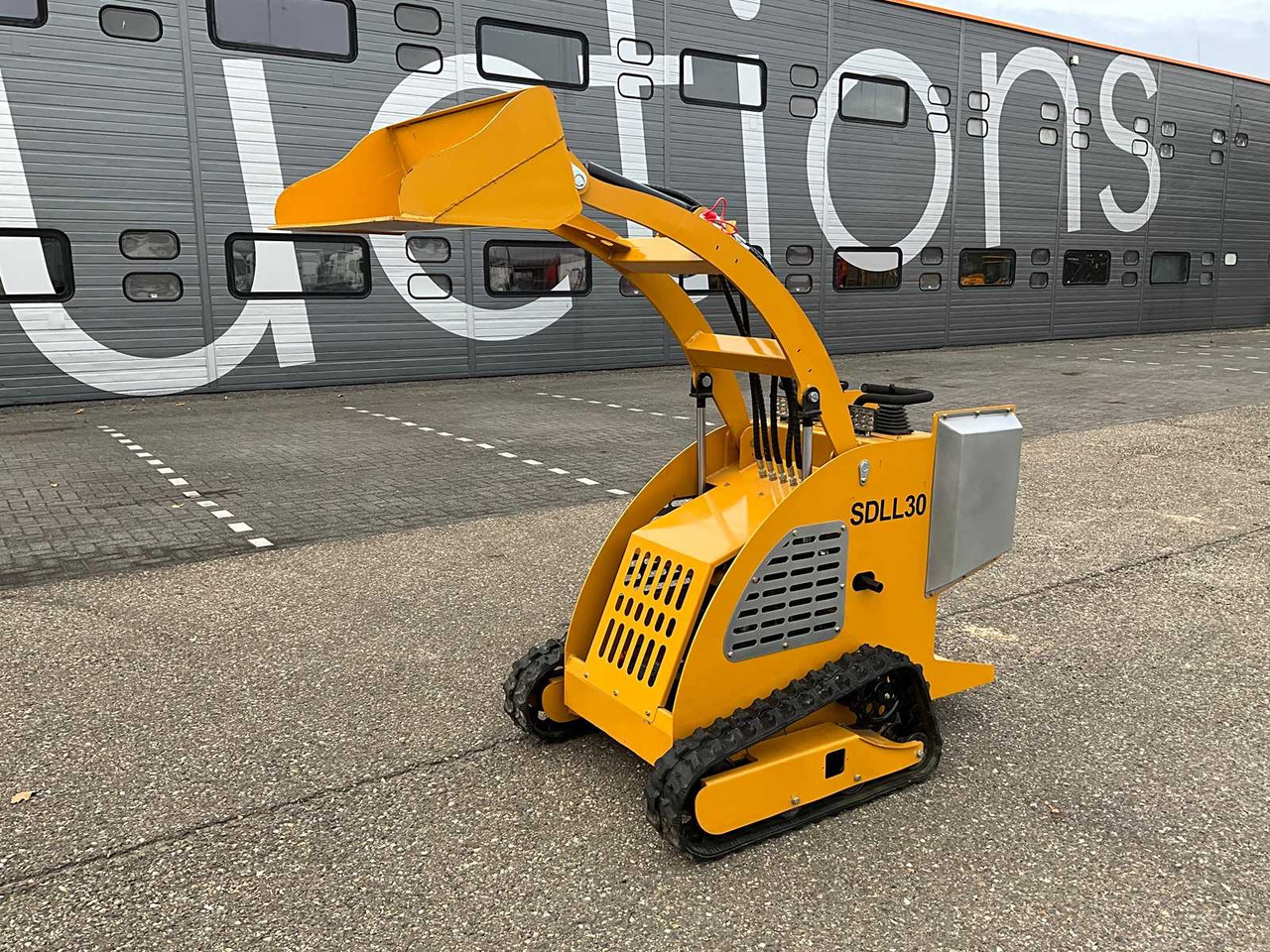 SD Lanch SDLL30 - Skid steer loader: picture 2 SD Lanch SDLL30 - Skid steer loader: picture 2