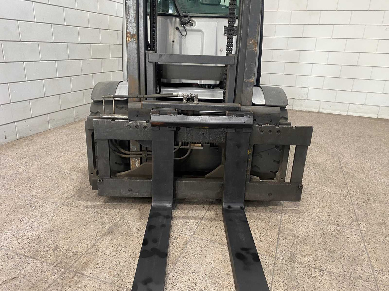 STILL - 2019 - RX60-50 - 5000KG LIFTING CAPACITY - FORKLIFT - SIDE-SHIFT - Forklift: picture 2 STILL - 2019 - RX60-50 - 5000KG LIFTING CAPACITY - FORKLIFT - SIDE-SHIFT - Forklift: picture 2