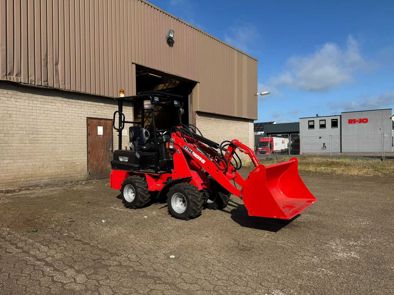 Stahlworks 2024 STAHLWORKS R906 SHOVEL - Wheel loader: picture 1 Stahlworks 2024 STAHLWORKS R906 SHOVEL - Wheel loader: picture 1