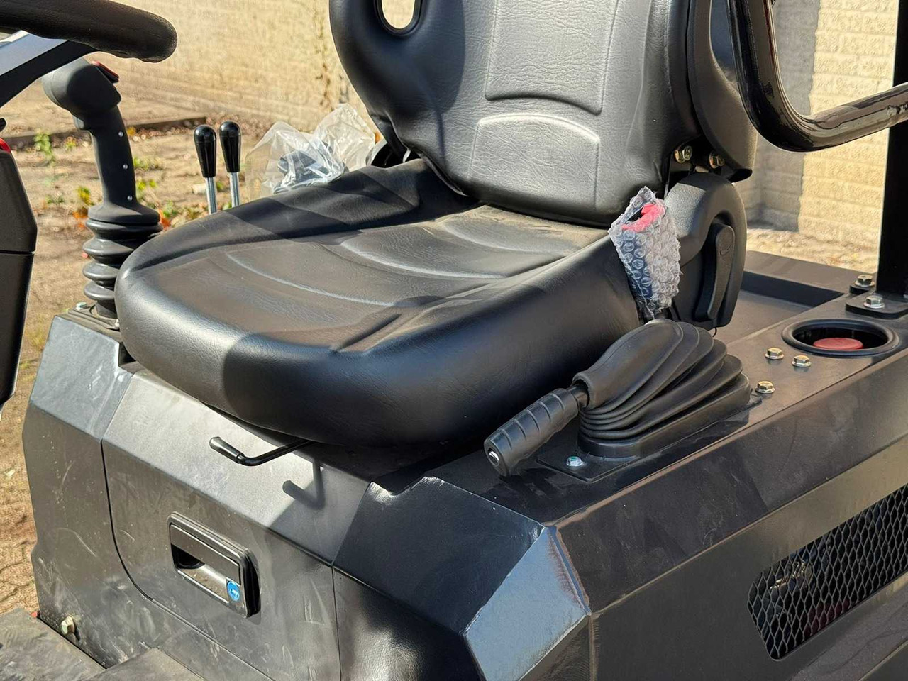 Wheel loader Stahlworks R906: picture 16