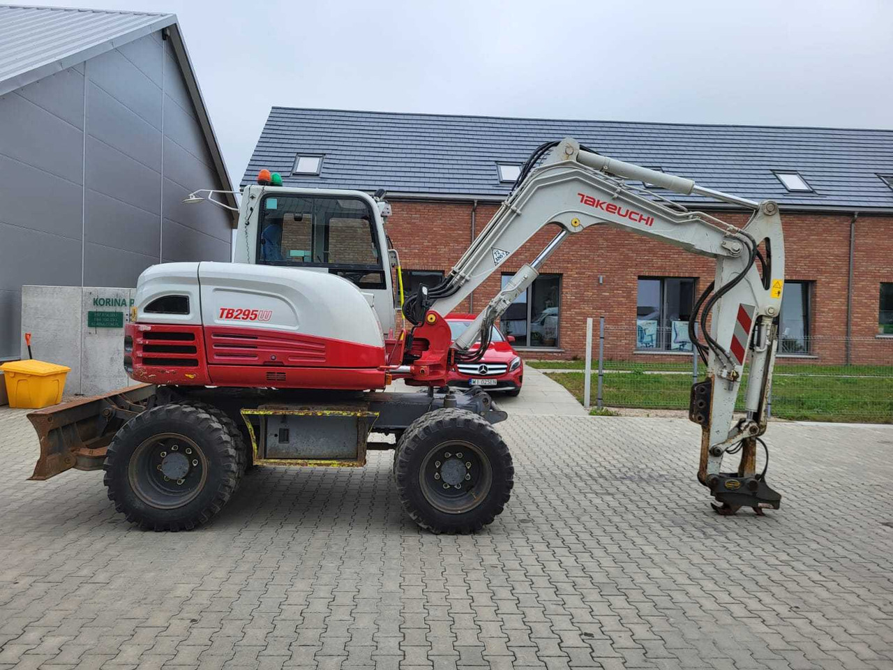 TAKEUCHI TB295W - Wheel excavator: picture 1 TAKEUCHI TB295W - Wheel excavator: picture 1