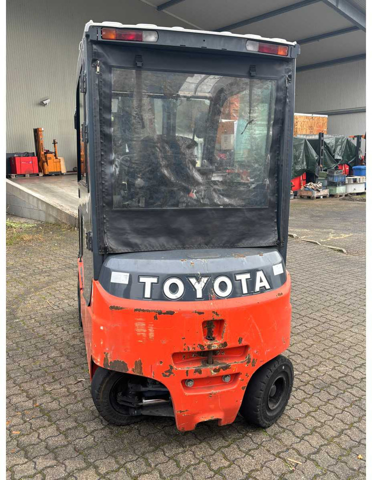 TOYOTA 8FBMT30 ELECTRIC FORKLIFT - Forklift: picture 2 TOYOTA 8FBMT30 ELECTRIC FORKLIFT - Forklift: picture 2