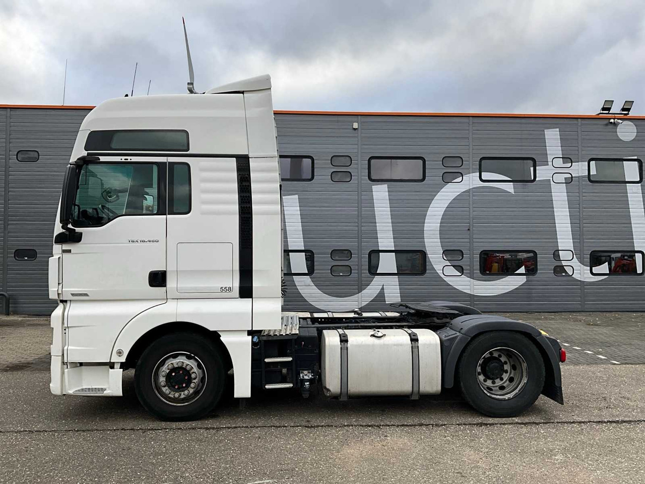 2018 MAN TGX 18.460 4X2 EURO6 TRUCK - Truck: picture 2 2018 MAN TGX 18.460 4X2 EURO6 TRUCK - Truck: picture 2