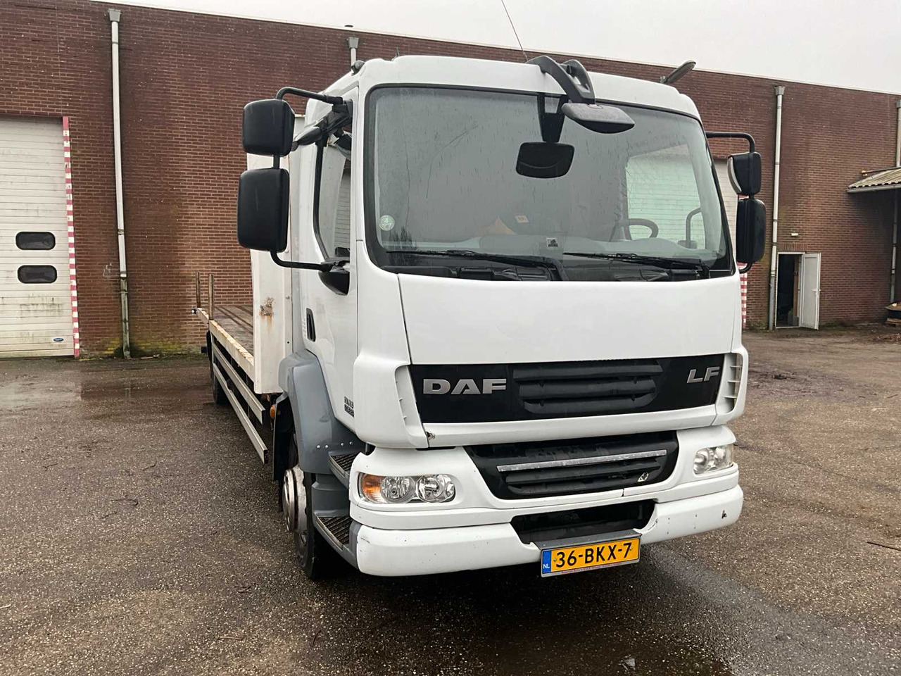 DAF FA LF 55.220 TRUCK WITH OPEN LOADING FLOOR 805X250CM (2007), 36-BKX-7 - Truck: picture 3 DAF FA LF 55.220 TRUCK WITH OPEN LOADING FLOOR 805X250CM (2007), 36-BKX-7 - Truck: picture 3