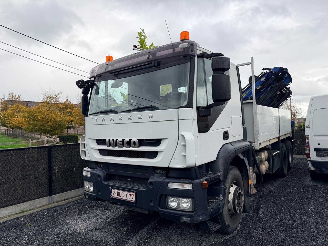 IVECO - TRACTOR - TRUCK - 2009 WITH PALLFINGER CRANE - Truck: picture 1 IVECO - TRACTOR - TRUCK - 2009 WITH PALLFINGER CRANE - Truck: picture 1