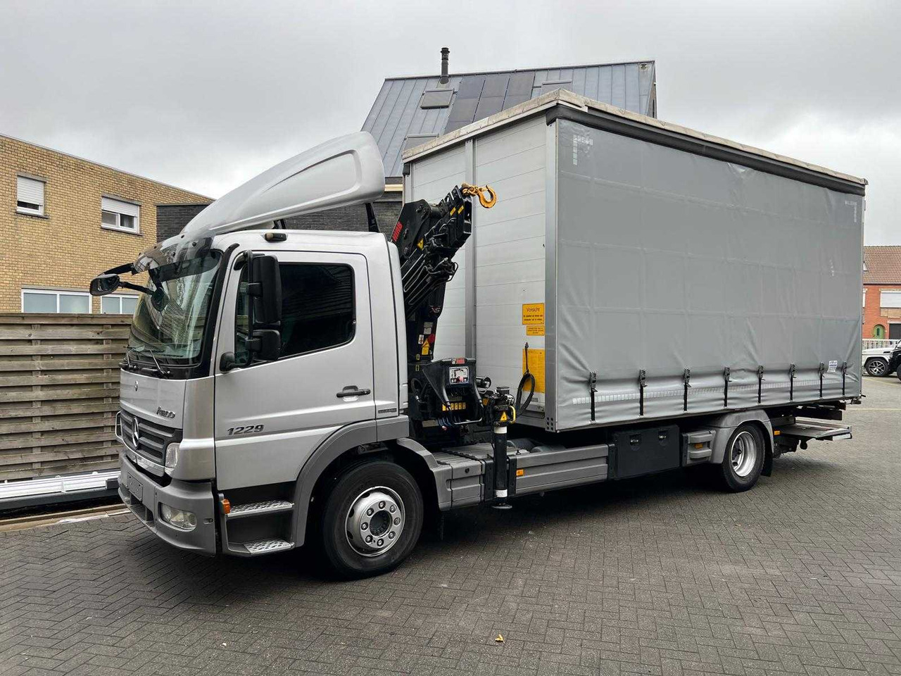 MERCEDES - ATEGO 1229 RL/11.9 - TRUCK - 2010 - Truck: picture 1 MERCEDES - ATEGO 1229 RL/11.9 - TRUCK - 2010 - Truck: picture 1