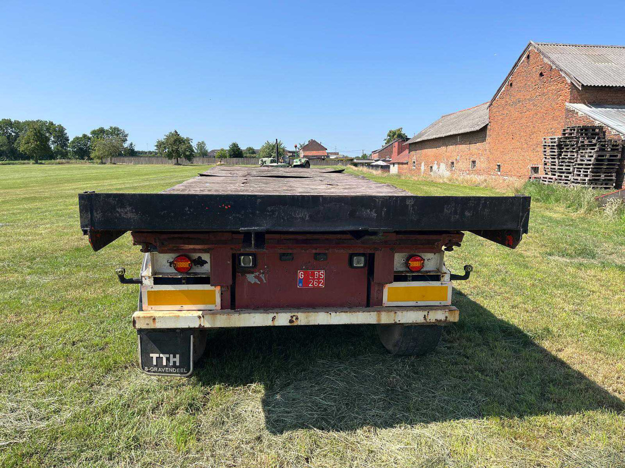 Twistlock - Farm trailer: picture 3 Twistlock - Farm trailer: picture 3